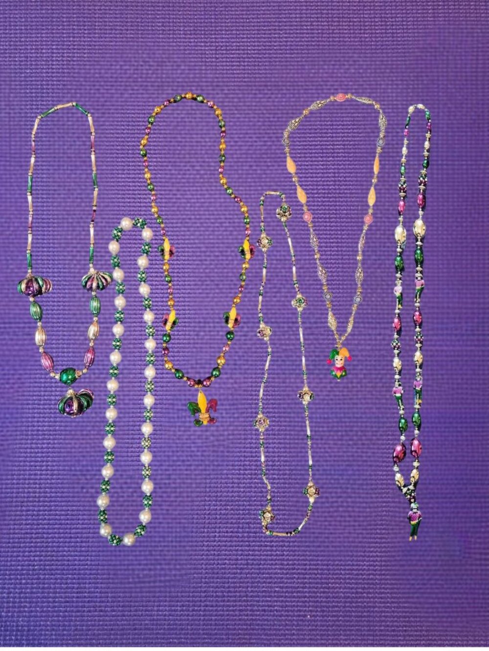 Mardi Gras Carnival Parade Beads Necklace, Large Fancy - Lot Of 6